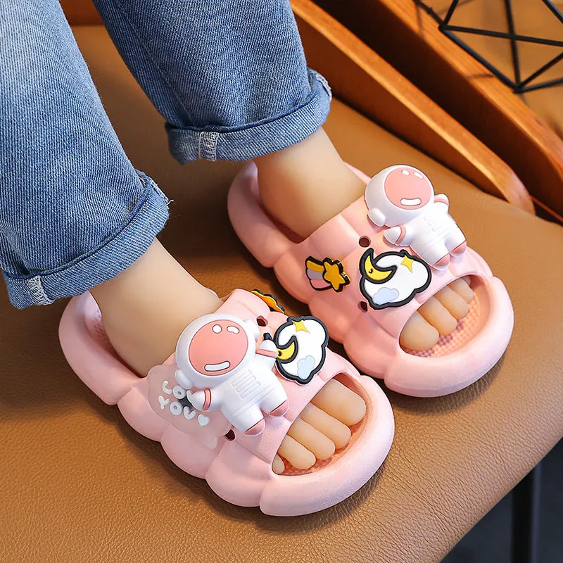 Astronaut children's slippers summer boys and children wear non-slip slippers inside and outside the bathroom for middle-aged and older boys