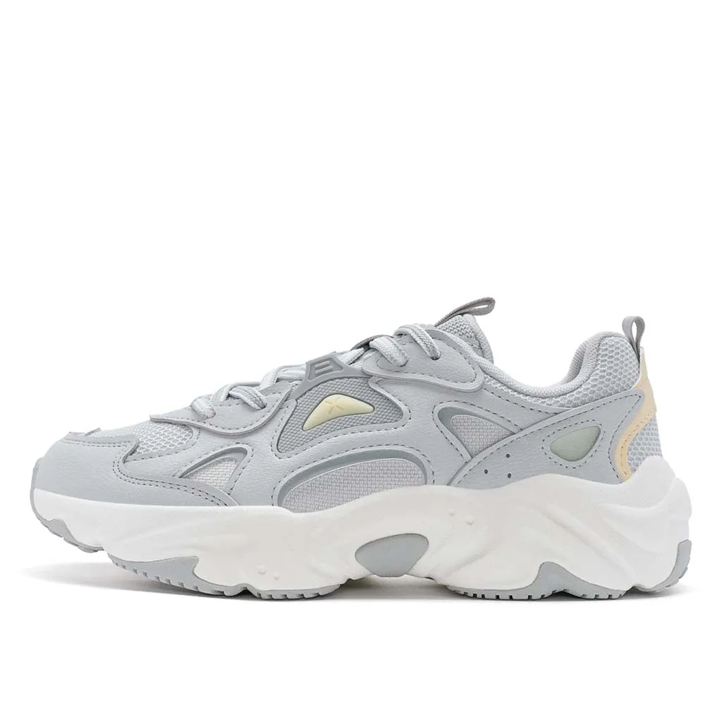 Stylish XTEP Womens Star Trails Casual Shoes for Optimal Comfort